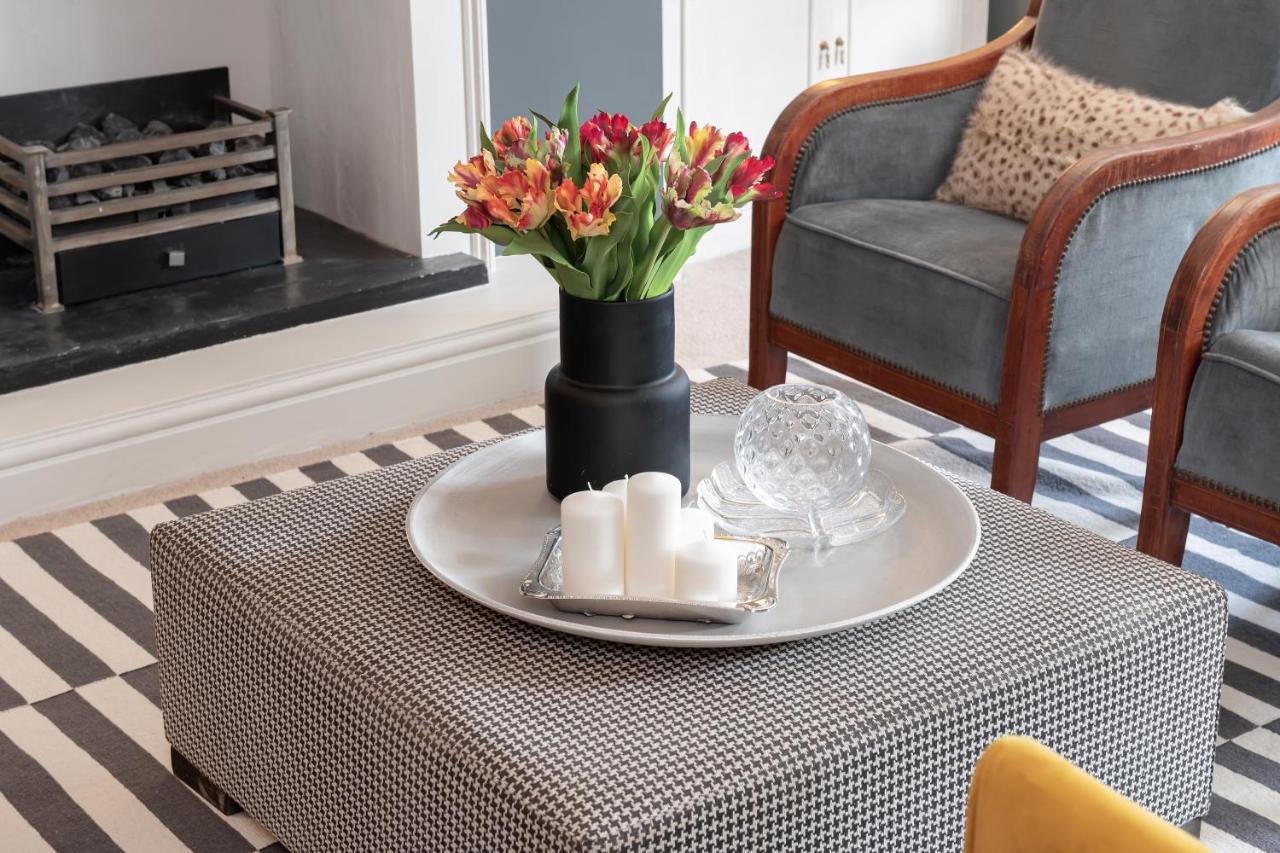 Central Apartment With Private Parking Bath Buitenkant foto