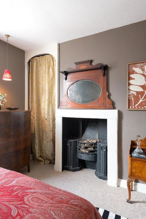 Central Apartment With Private Parking Bath Buitenkant foto